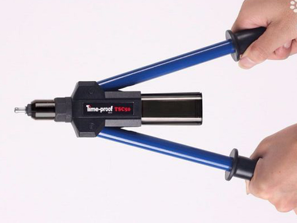 手動(dòng)鉚釘槍怎么用