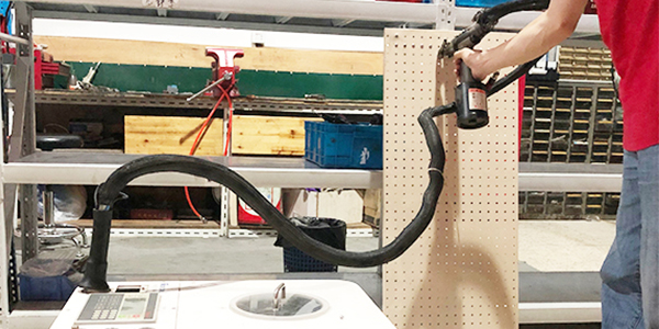 速耐自動化鉚釘槍特點及鉚接機的維護-保養(yǎng)