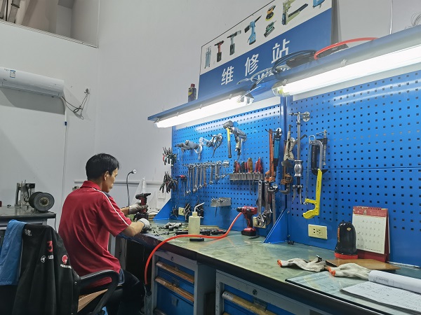 拉釘槍不吐釘怎么修-教你拉釘槍不吐釘?shù)木S修方法