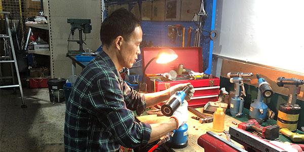 怎樣樹立速耐鉚釘槍廠家的口碑呢？[速耐鉚釘槍]